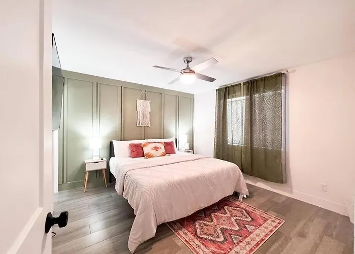 Serene Town Home In Chandler With Pool Holiday home Chandler
