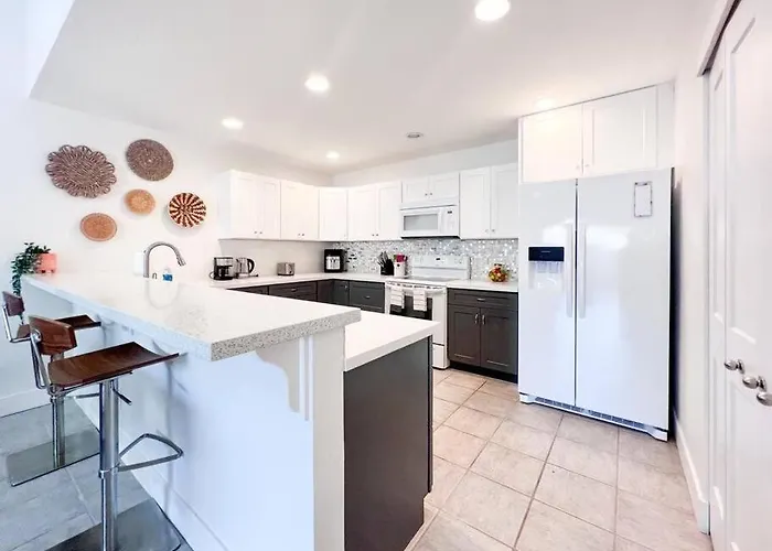 Serene Town Home In Chandler With Pool Chandler